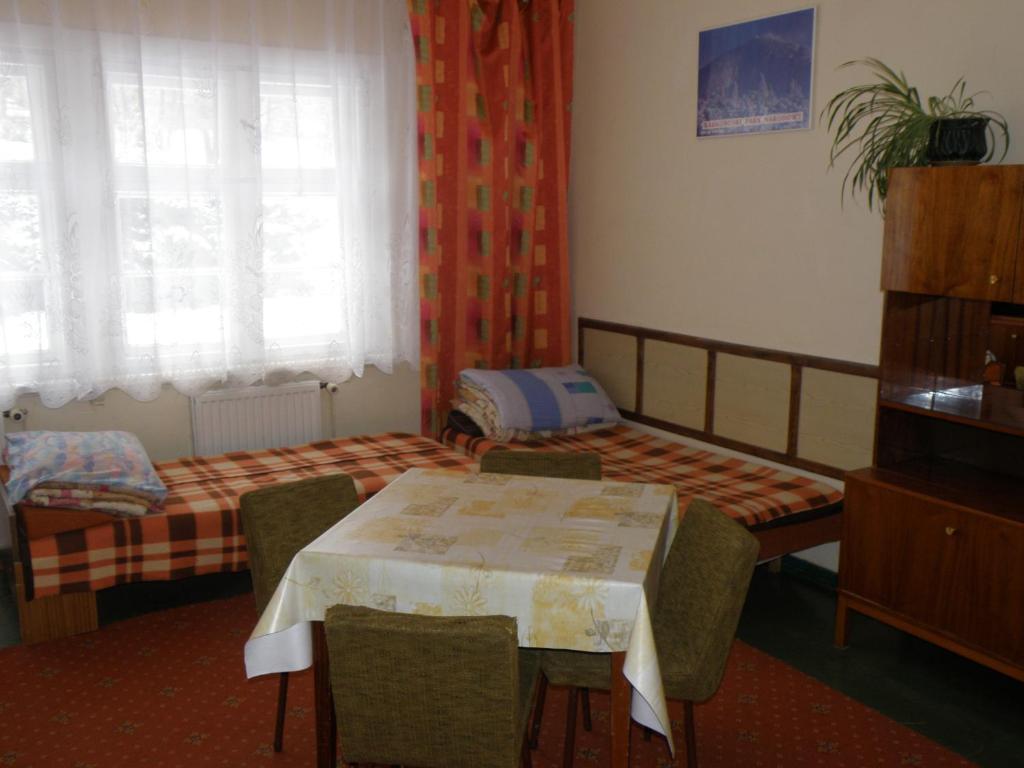 Szkolne Schronisko Mlodziezowe Zloty Widok Hostel Piechowice  Εξωτερικό φωτογραφία